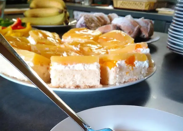 丰塔纳旅馆 招待所